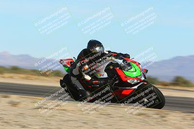 media/Jan-13-2024-SoCal Trackdays (Sat) [[9c032fe5aa]]/Turn 14 Inside (150pm)/